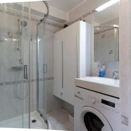 1 Bedroom Apartment For 4 Apartment