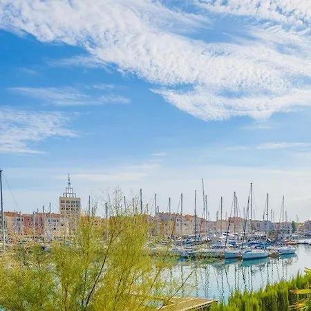 Apartment 1 Bedroom Apartment For 4 Agde