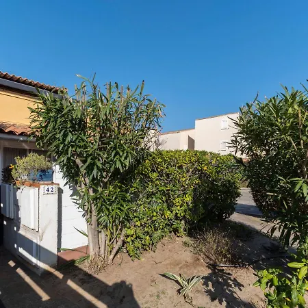Apartment 1 Bedroom Apartment For 4 Agde
